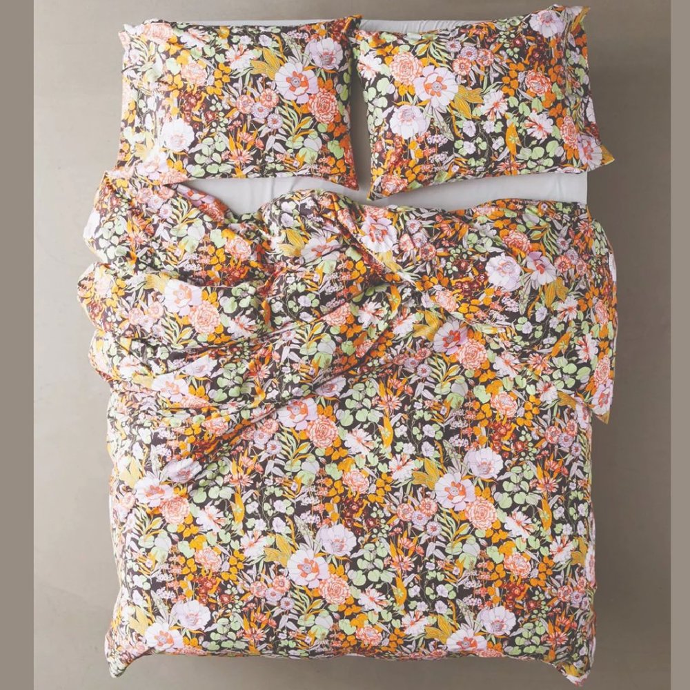 URBAN OUTFITTERS Mila Sketched Floral Duvet Set - Full/Queen